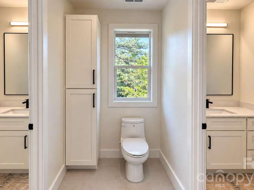 2303 Paddock Circle, Morganton, NC 28655.  MLS# CAR4416605, YatesRealty ID 48902. Jack and Jill bathroom