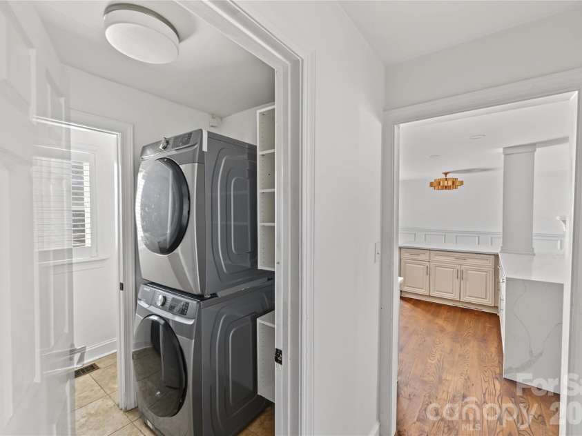 3453 Selwyn Avenue, Charlotte, NC 28209.  MLS# CAR4421472, YatesRealty ID 48903. 