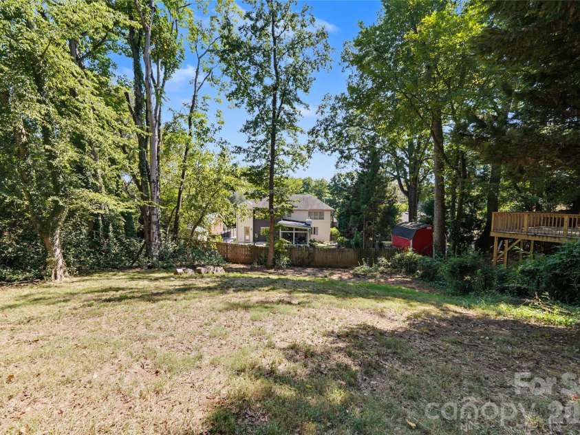3453 Selwyn Avenue, Charlotte, NC 28209.  MLS# CAR4421472, YatesRealty ID 48903. 