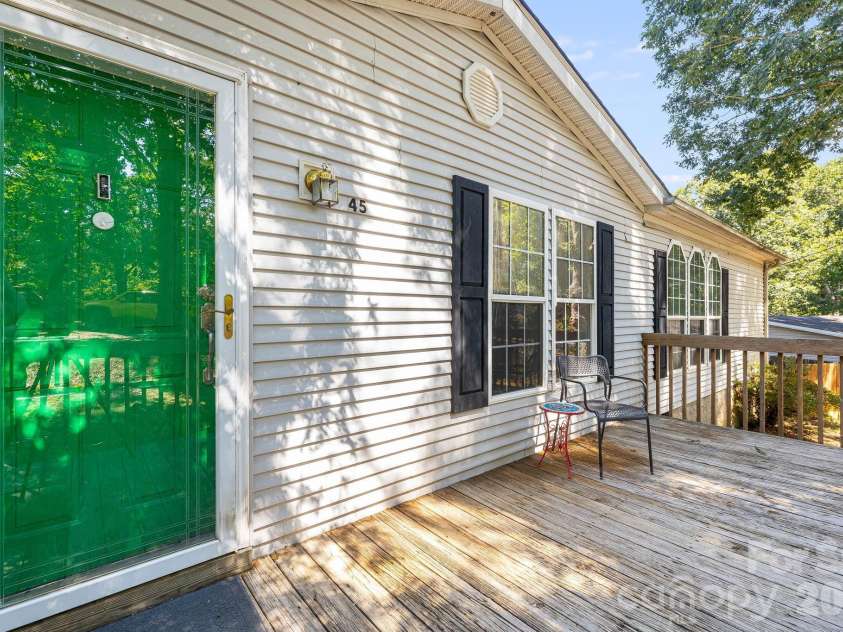 45 Shelby Road, Asheville, NC 28806.  MLS# CAR4421176, YatesRealty ID 48907. 