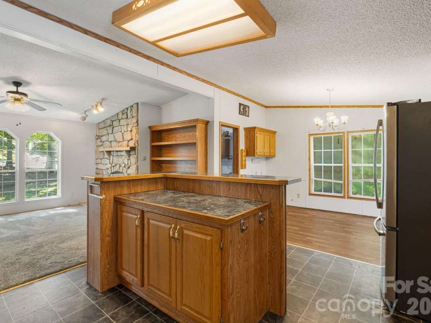 45 Shelby Road, Asheville, NC 28806.  MLS# CAR4421176, YatesRealty ID 48907. 