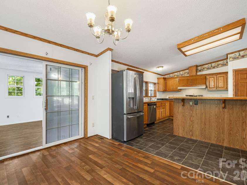 45 Shelby Road, Asheville, NC 28806.  MLS# CAR4421176, YatesRealty ID 48907. 