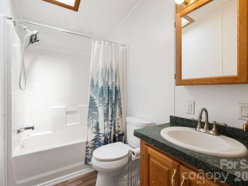45 Shelby Road, Asheville, NC 28806.  MLS# CAR4421176, YatesRealty ID 48907. 