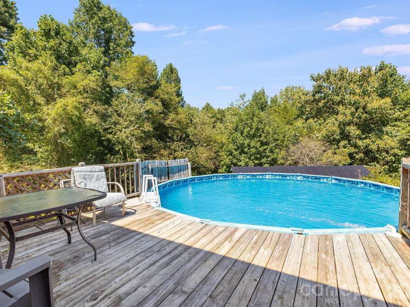 45 Shelby Road, Asheville, NC 28806.  MLS# CAR4421176, YatesRealty ID 48907. 