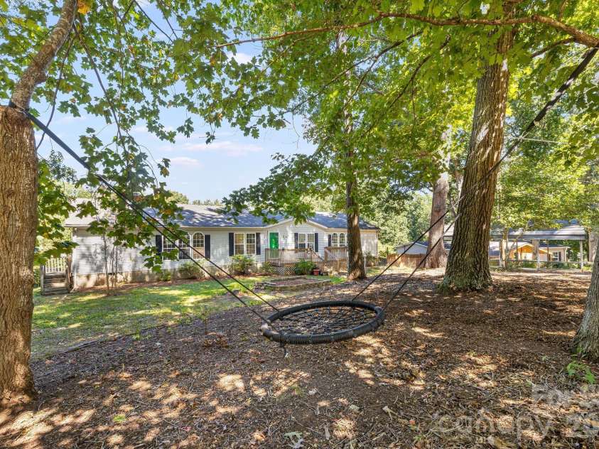 45 Shelby Road, Asheville, NC 28806.  MLS# CAR4421176, YatesRealty ID 48907. 
