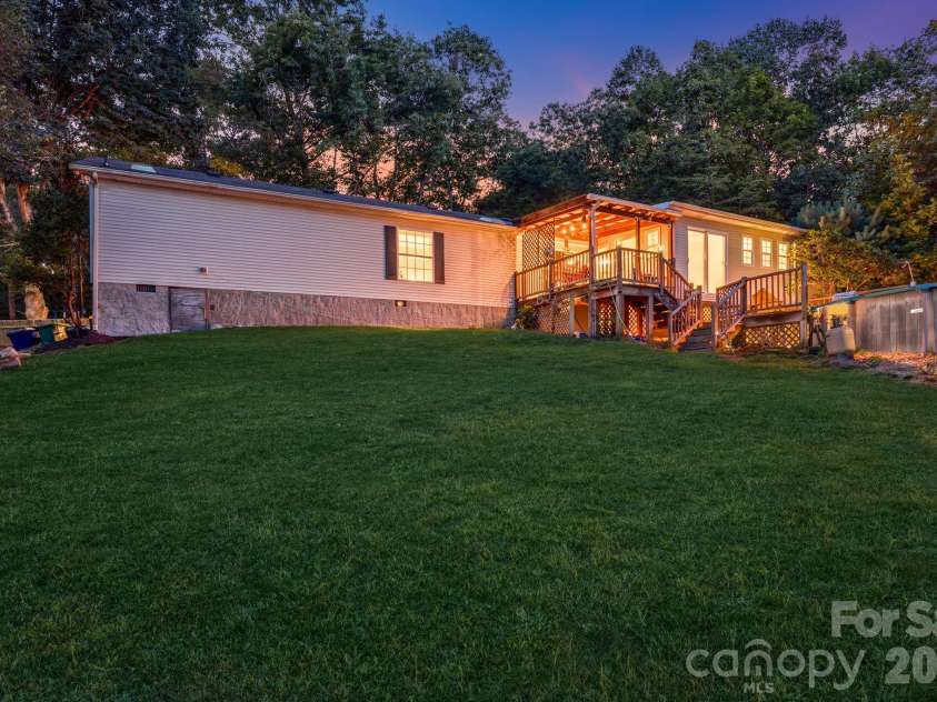 45 Shelby Road, Asheville, NC 28806.  MLS# CAR4421176, YatesRealty ID 48907. 