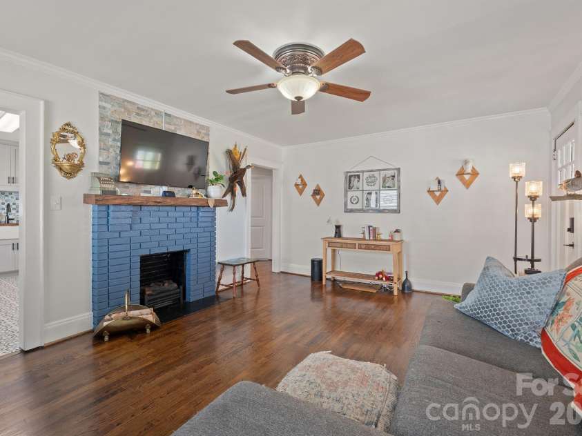 500 Elm Street, Cherryville, NC 28021.  MLS# CAR4419331, YatesRealty ID 48910. 