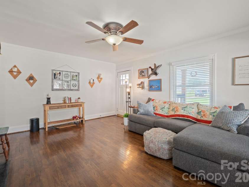 500 Elm Street, Cherryville, NC 28021.  MLS# CAR4419331, YatesRealty ID 48910. 