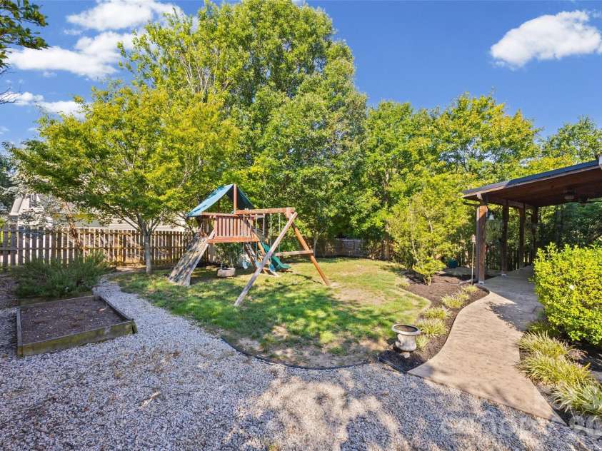 1823 Montague Road, Clover, SC 29710.  MLS# CAR4421690, YatesRealty ID 48912. 