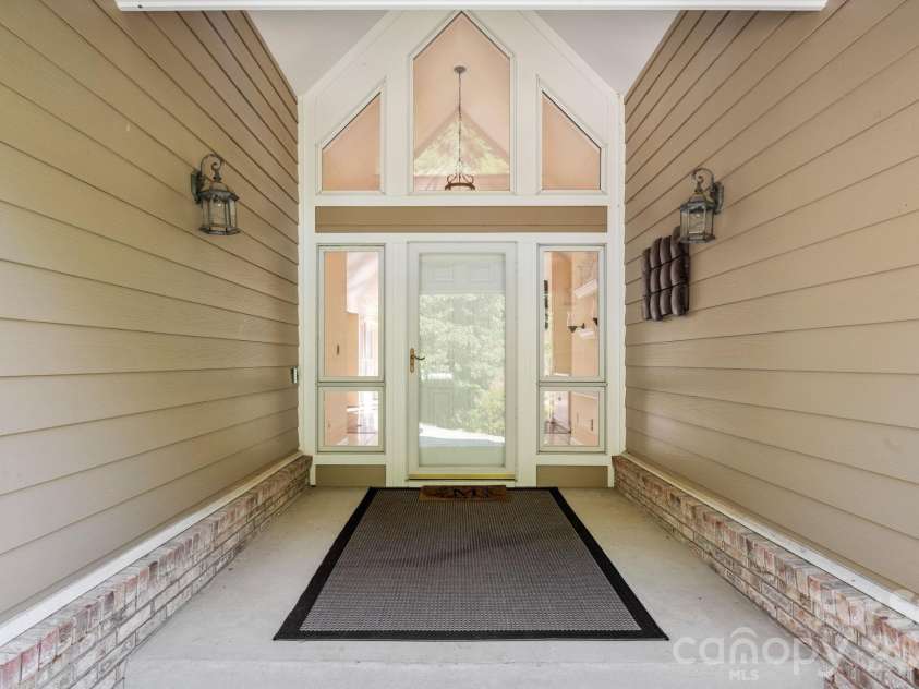 324 DAWNBROOK Drive, Flat Rock, NC 28731.  MLS# CAR4421615, YatesRealty ID 48916. 