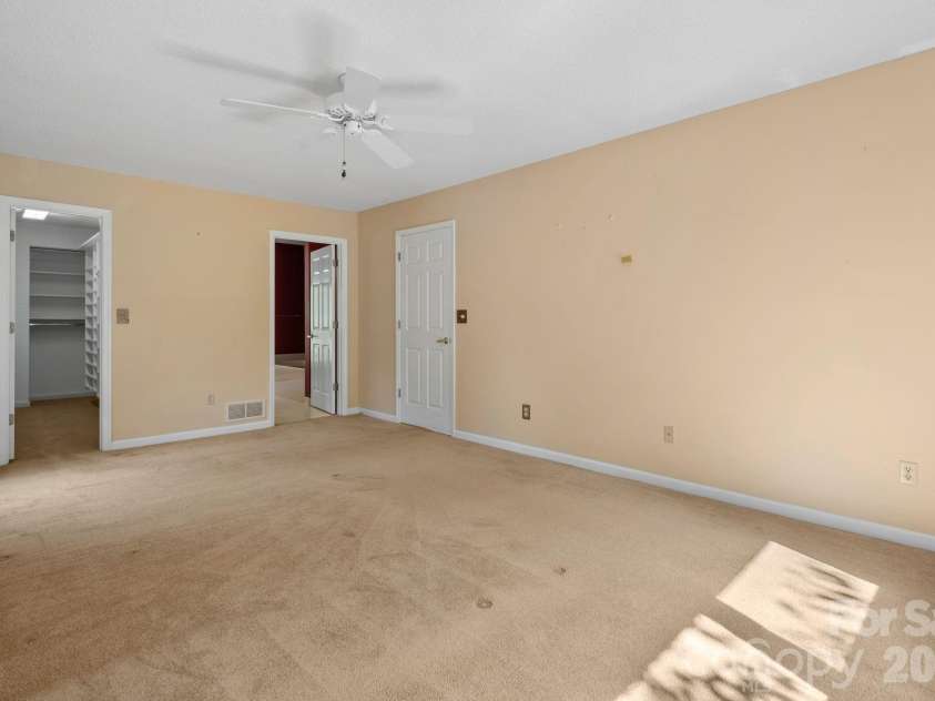 324 DAWNBROOK Drive, Flat Rock, NC 28731.  MLS# CAR4421615, YatesRealty ID 48916. 