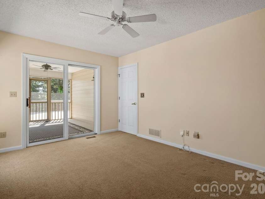 324 DAWNBROOK Drive, Flat Rock, NC 28731.  MLS# CAR4421615, YatesRealty ID 48916. 