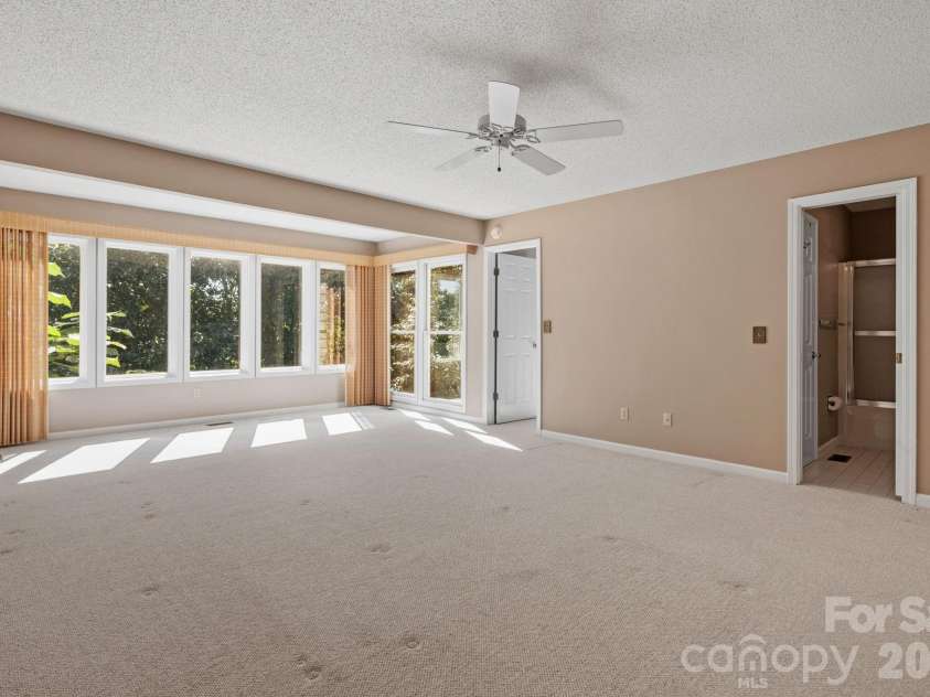 324 DAWNBROOK Drive, Flat Rock, NC 28731.  MLS# CAR4421615, YatesRealty ID 48916. 