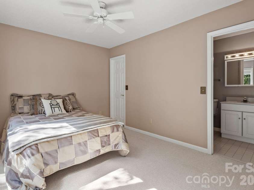 324 DAWNBROOK Drive, Flat Rock, NC 28731.  MLS# CAR4421615, YatesRealty ID 48916. 