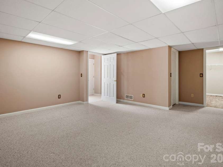324 DAWNBROOK Drive, Flat Rock, NC 28731.  MLS# CAR4421615, YatesRealty ID 48916. 