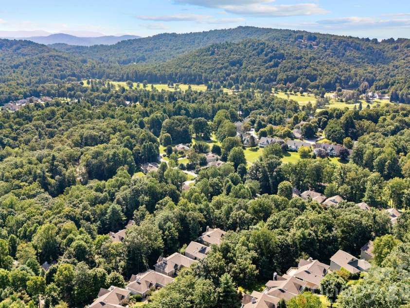 324 DAWNBROOK Drive, Flat Rock, NC 28731.  MLS# CAR4421615, YatesRealty ID 48916. 