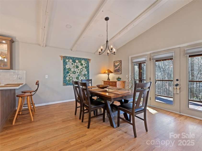 482 Wildcat Mountain Road, Waynesville, NC 28786.  MLS# CAR4323026, YatesRealty ID 48918. 