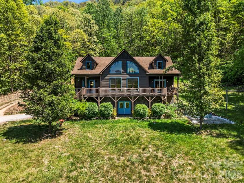 110 Mailon King Road, Leicester, NC 28748.  MLS# CAR4343106, YatesRealty ID 4892. 