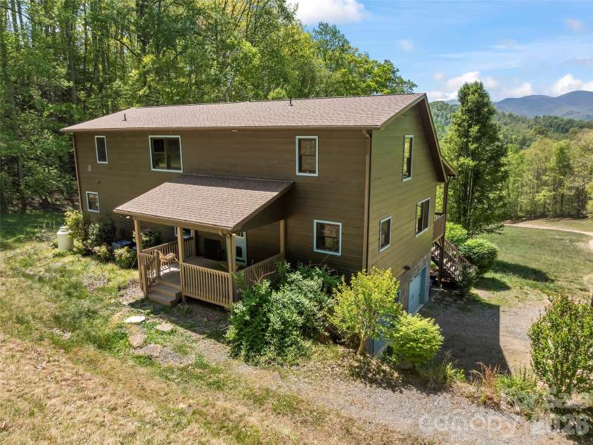 110 Mailon King Road, Leicester, NC 28748.  MLS# CAR4343106, YatesRealty ID 4892. 