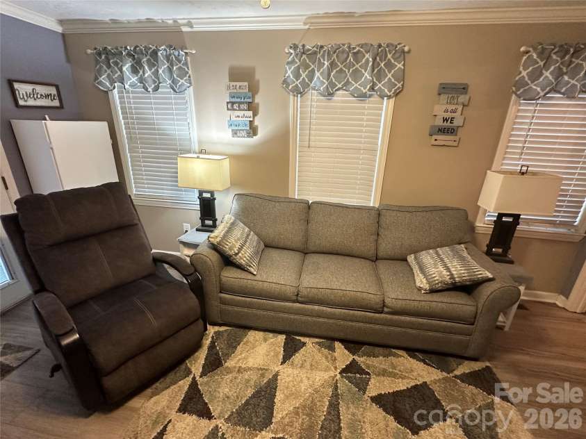 138 Marina Drive, New London, NC 28127.  MLS# CAR4398855, YatesRealty ID 48921. 