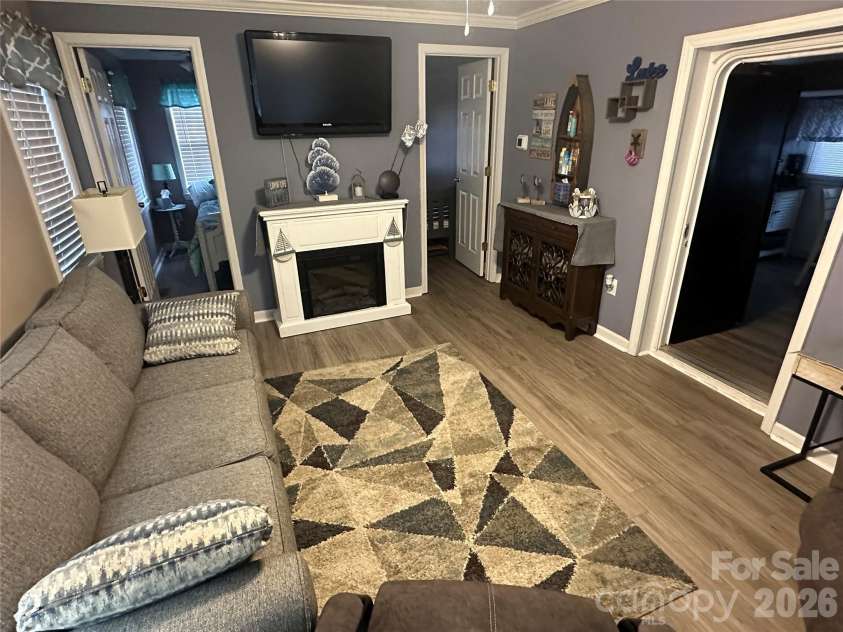 138 Marina Drive, New London, NC 28127.  MLS# CAR4398855, YatesRealty ID 48921. 