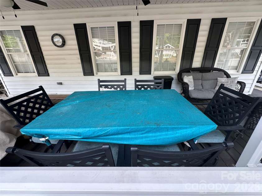 138 Marina Drive, New London, NC 28127.  MLS# CAR4398855, YatesRealty ID 48921. 