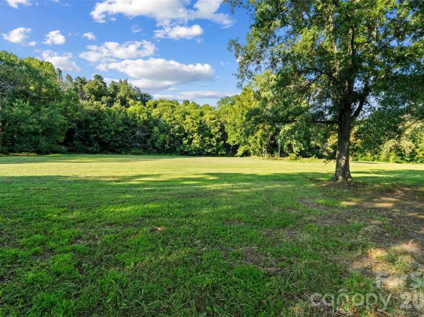 2298 Willow Creek Road, Rock Hill, SC 29730.  MLS# CAR4420567, YatesRealty ID 48923. 