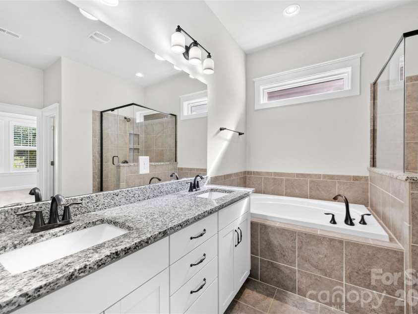 4245 Courtly Lane, Belmont, NC 28012.  MLS# CAR4421321, YatesRealty ID 48926. 