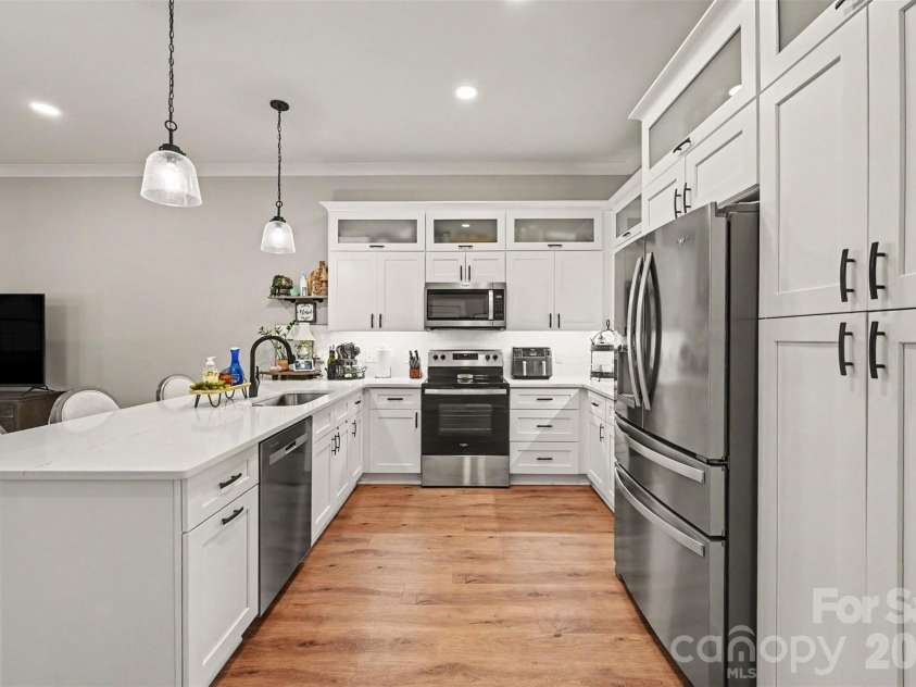 131 F Street, Kannapolis, NC 28081.  MLS# CAR4420565, YatesRealty ID 48928. 