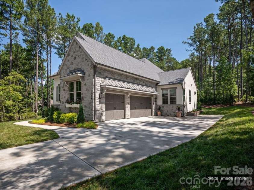 128 Willow View Loop, Davidson, NC 28036.  MLS# CAR4403823, YatesRealty ID 48929. 3 Car Sideload Garage