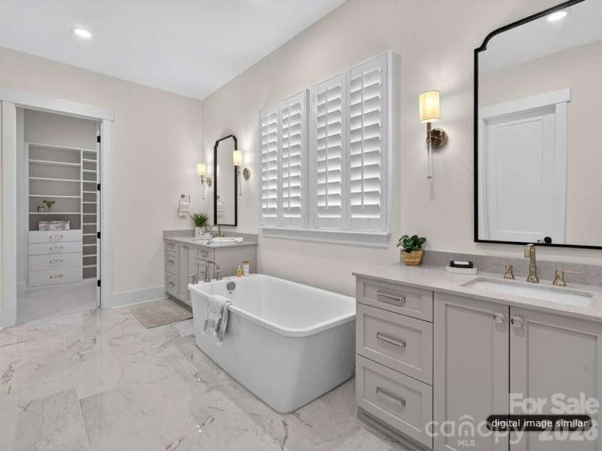 128 Willow View Loop, Davidson, NC 28036.  MLS# CAR4403823, YatesRealty ID 48929. Primary Bathroom (Continued)