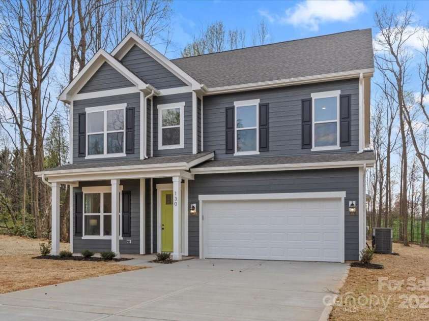 130 Big Oak Lane, Statesville, NC 28625.  MLS# CAR4239374, YatesRealty ID 4893. 