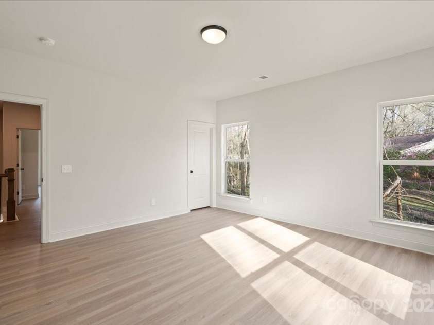 130 Big Oak Lane, Statesville, NC 28625.  MLS# CAR4239374, YatesRealty ID 4893. 