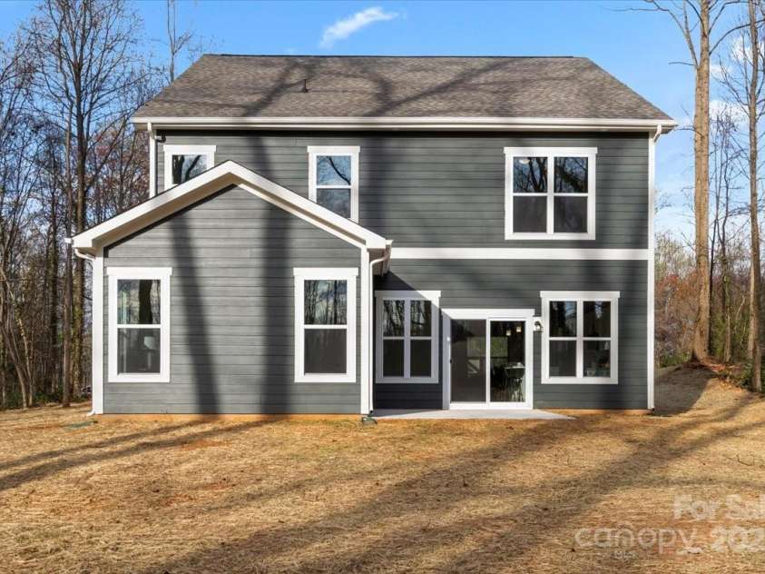 130 Big Oak Lane, Statesville, NC 28625.  MLS# CAR4239374, YatesRealty ID 4893. 