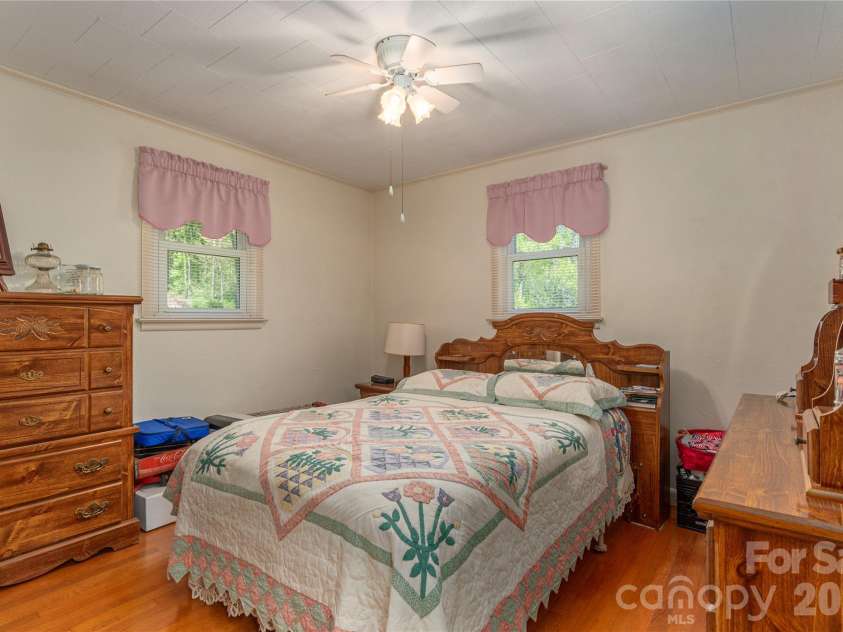 96 Tower Lane, Waynesville, NC 28786.  MLS# CAR4340844, YatesRealty ID 4893. 
