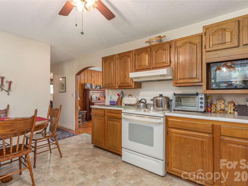 96 Tower Lane, Waynesville, NC 28786.  MLS# CAR4340844, YatesRealty ID 4893. 