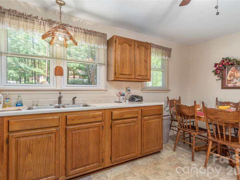 96 Tower Lane, Waynesville, NC 28786.  MLS# CAR4340844, YatesRealty ID 4893. 