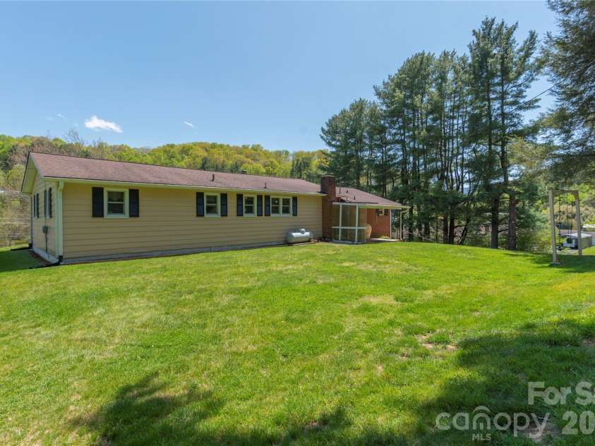 96 Tower Lane, Waynesville, NC 28786.  MLS# CAR4340844, YatesRealty ID 4893. 