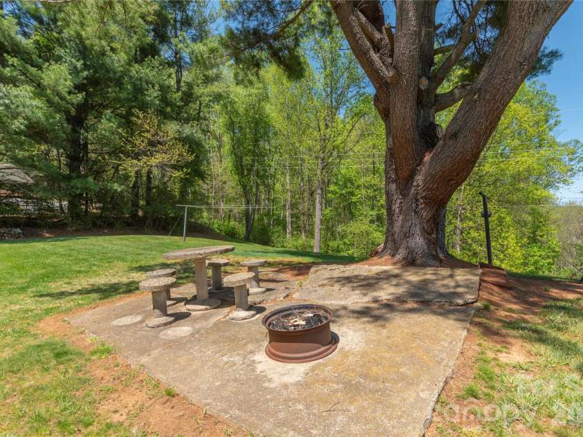 96 Tower Lane, Waynesville, NC 28786.  MLS# CAR4340844, YatesRealty ID 4893. 