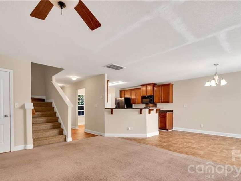 105 Ashmont Drive, Kannapolis, NC 28081.  MLS# CAR4421732, YatesRealty ID 48931. 