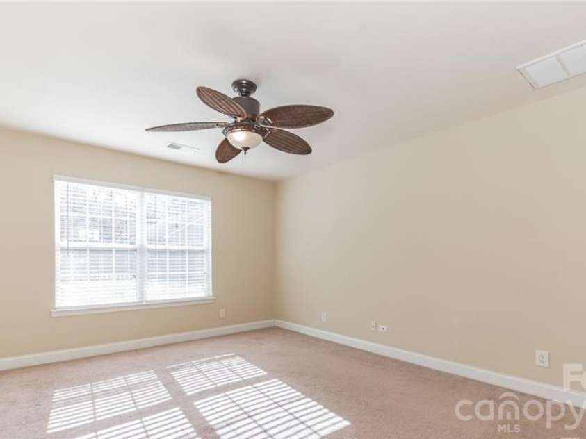 105 Ashmont Drive, Kannapolis, NC 28081.  MLS# CAR4421732, YatesRealty ID 48931. 