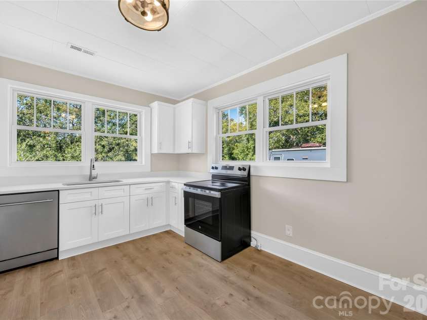 4810 Garmon Mill Road, Midland, NC 28107.  MLS# CAR4419538, YatesRealty ID 48932. 