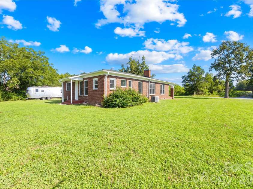 4810 Garmon Mill Road, Midland, NC 28107.  MLS# CAR4419538, YatesRealty ID 48932. 