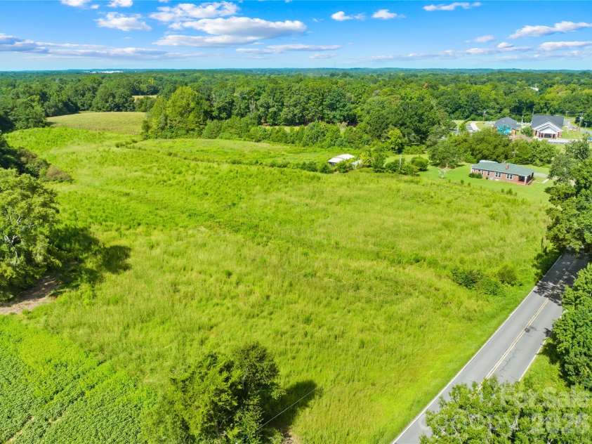4810 Garmon Mill Road, Midland, NC 28107.  MLS# CAR4419538, YatesRealty ID 48932. 