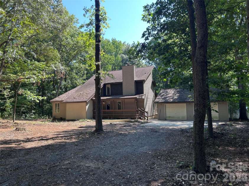 8209 Addison Drive, Harrisburg, NC 28075.  MLS# CAR4421829, YatesRealty ID 48933. 