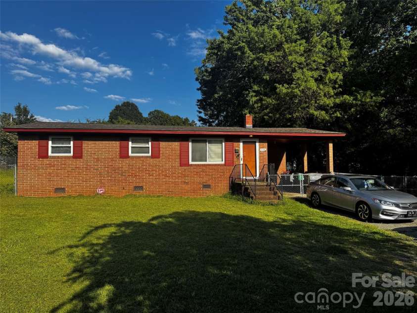 436 Drury Drive, Charlotte, NC 28206.  MLS# CAR4408699, YatesRealty ID 48934. 