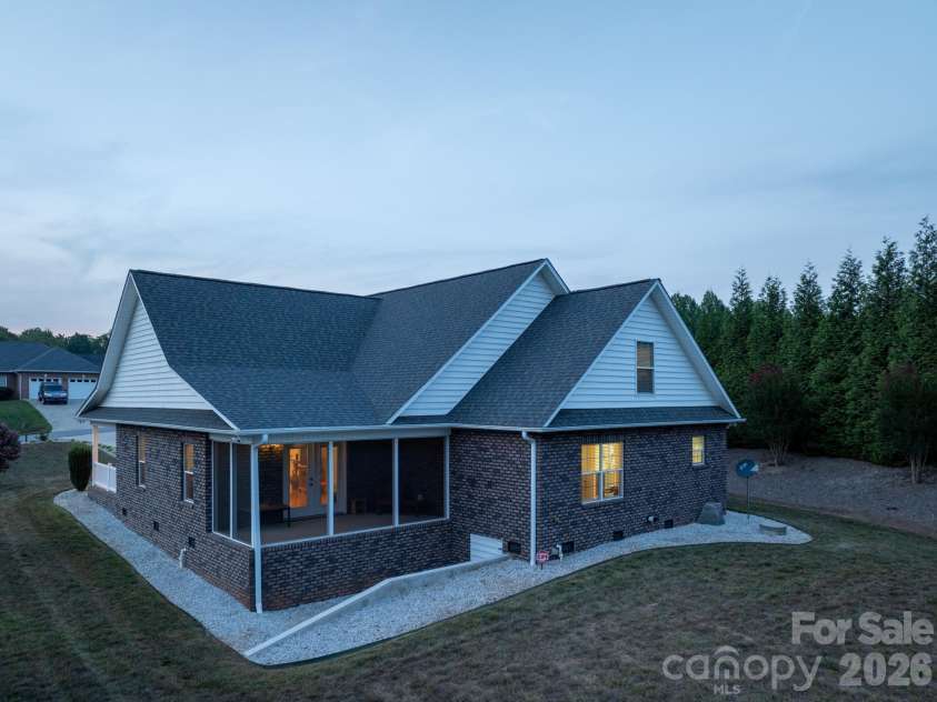 100 Rivercliff Drive, Hudson, NC 28638.  MLS# CAR4403098, YatesRealty ID 48936. 