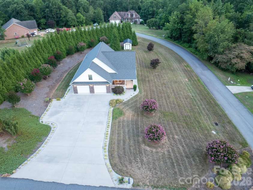 100 Rivercliff Drive, Hudson, NC 28638.  MLS# CAR4403098, YatesRealty ID 48936. 