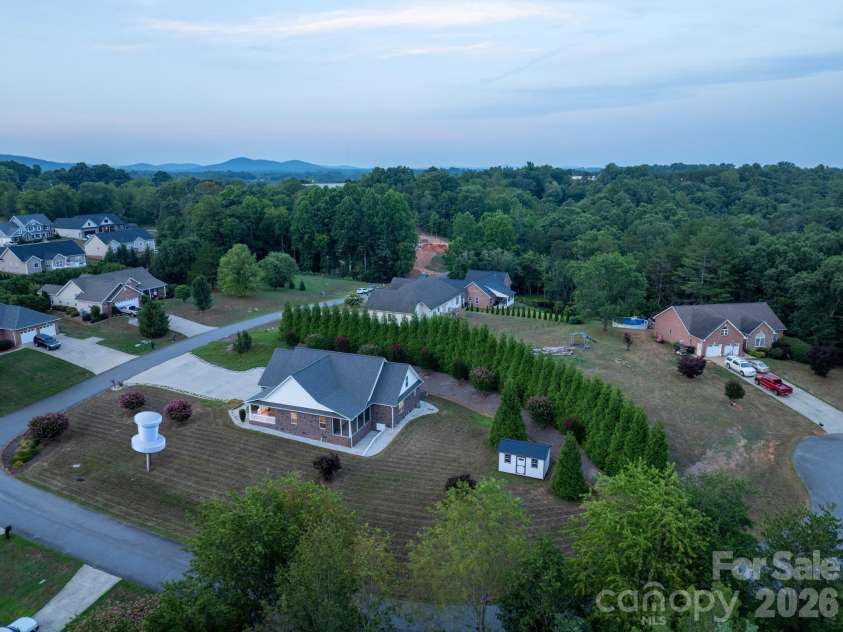 100 Rivercliff Drive, Hudson, NC 28638.  MLS# CAR4403098, YatesRealty ID 48936. 