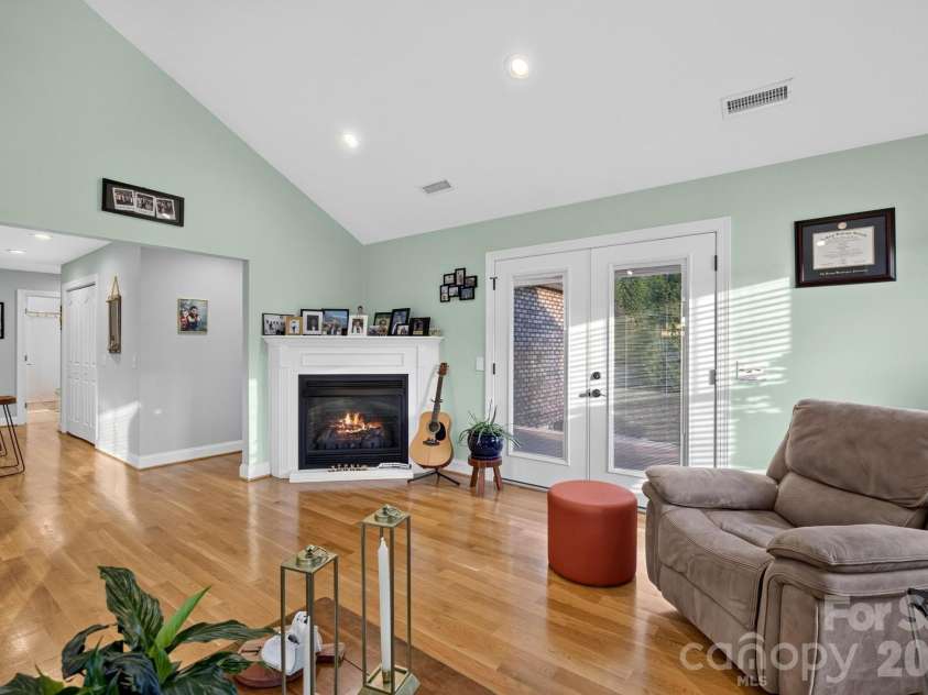 100 Rivercliff Drive, Hudson, NC 28638.  MLS# CAR4403098, YatesRealty ID 48936. 